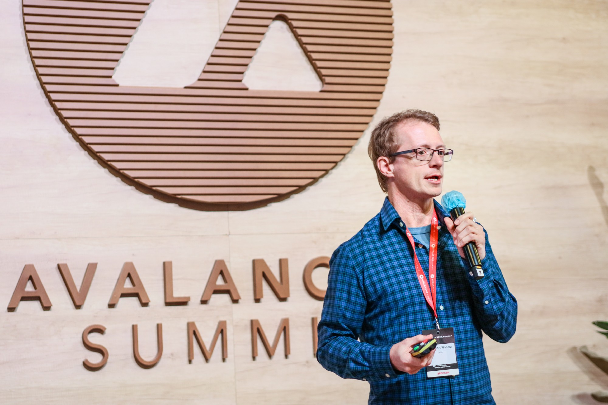 Clayton Roche keynote at Avalanche Summit, Barcelona